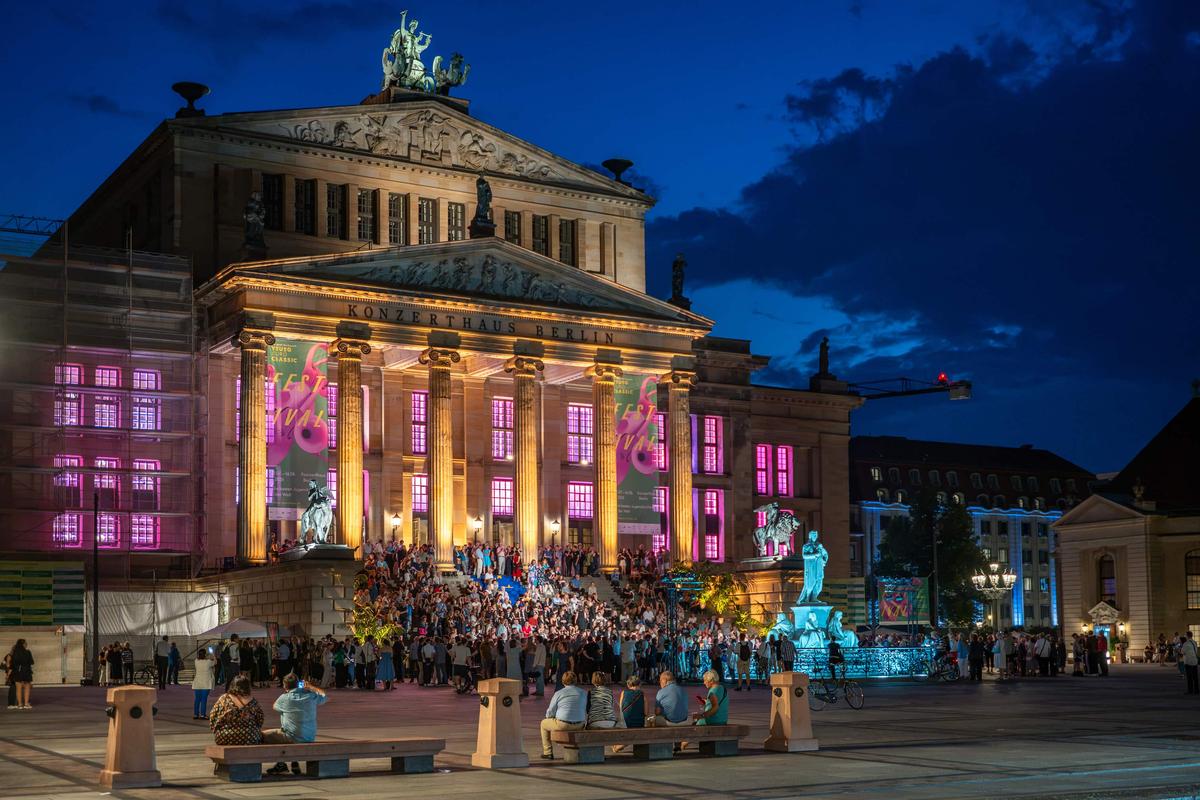 Le Konzerthaus de Berlin de nuit