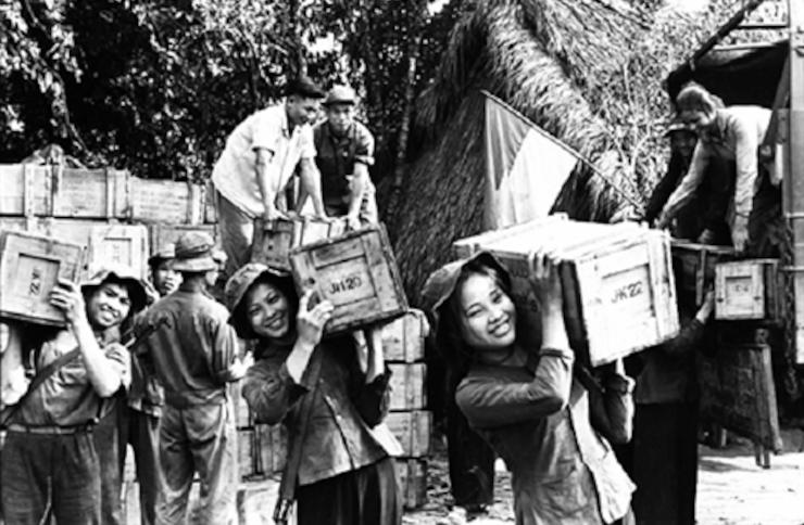 Les femmes dans la guerre du Vietnam : entre héroïsme, violence et mémoire