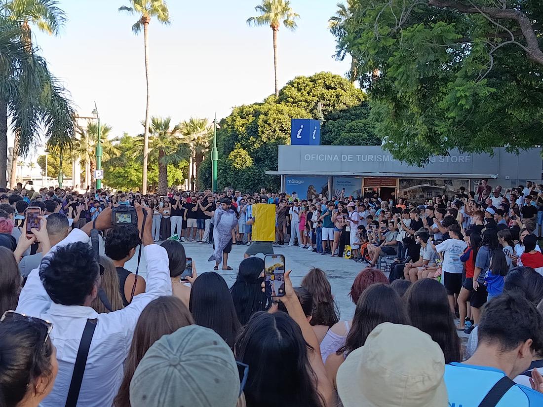 Aura battle Malaga