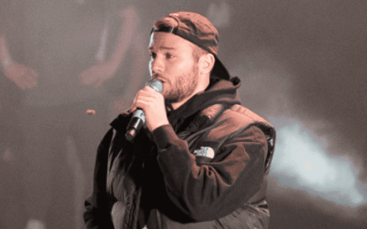 Max Korzh, durant un concert à Warsaw, Poland., image d'illustration
