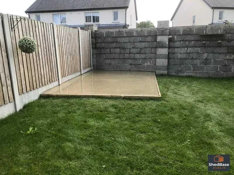 Base en béton pour abris de jardin