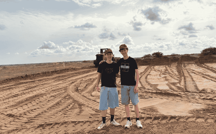 Joseph et Nathaniel Raberin Holder ont créé Alley-Oop après un voyage au Sénégal