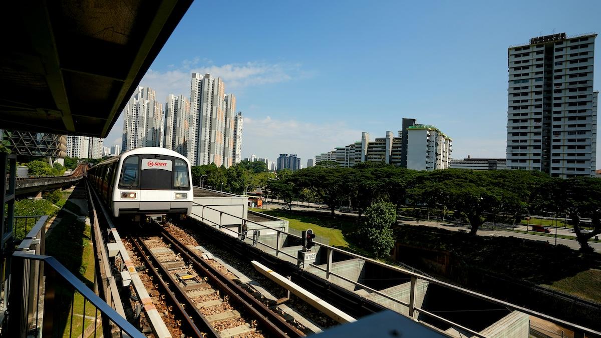 le mrt à singapour, métro de qualité et innovant va augmenter