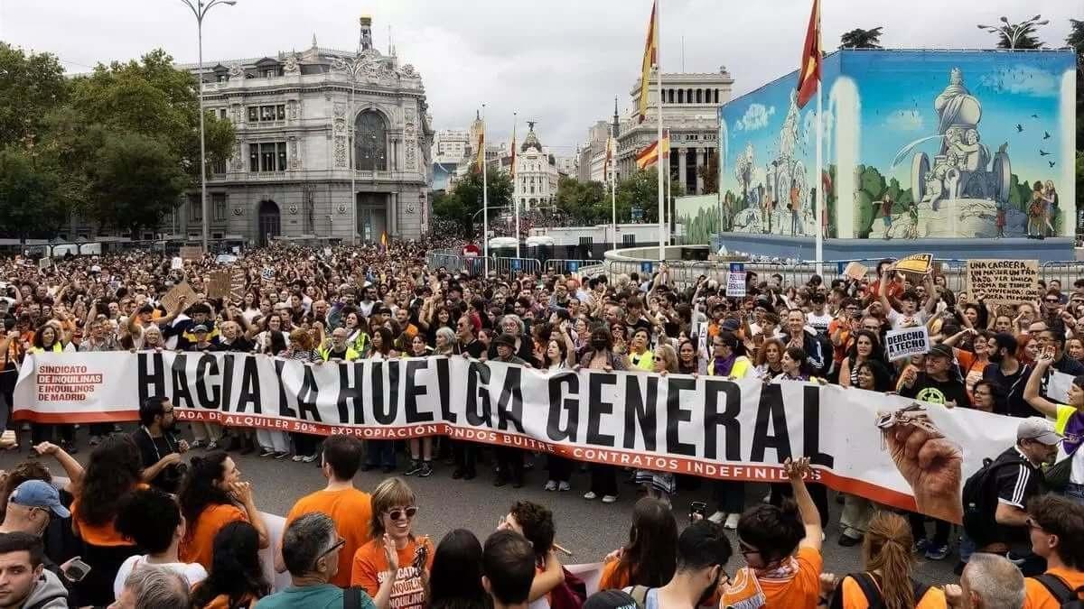 cortège de la greve générale en espagne sur le logement