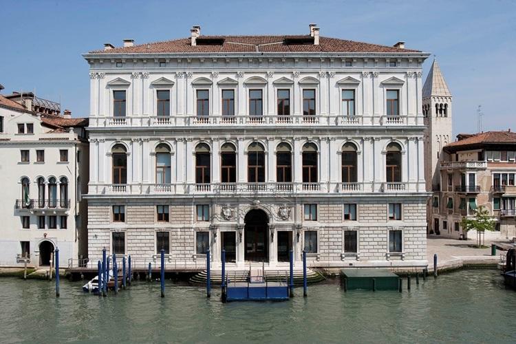 Palazzo_Grassi_Venise