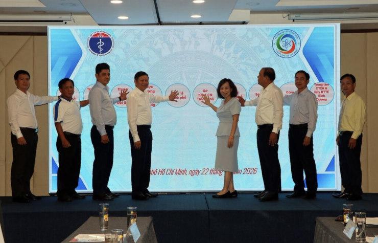 Une avancée pour la protection de l’enfance : HCM-Ville lance une ligne d'assistance téléphonique