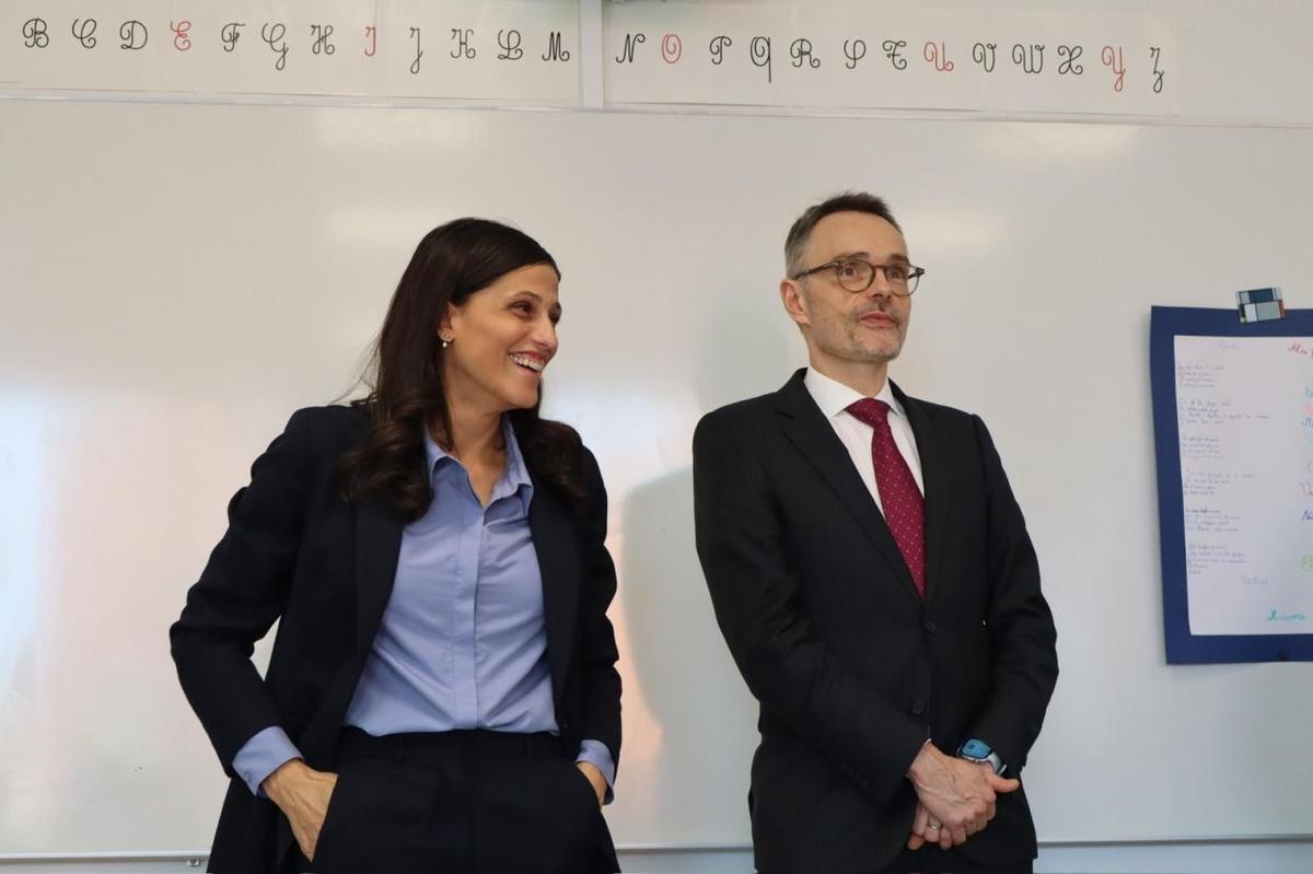 Eléonore Caroit et Alexandre Morois à Copenhague en visite au Lycée Français - source - cabinet ministère