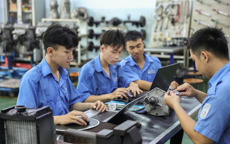 Hô Chi Minh-Ville : jusqu’à 7 millions de dôngs par mois pour soutenir les étudiants