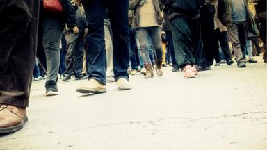 des manifestations sociales à Nîmes et dans toute la France