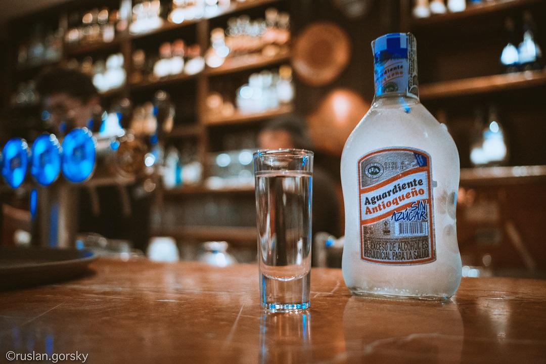 Aguardiente colombie Ruslan Gorsky 2