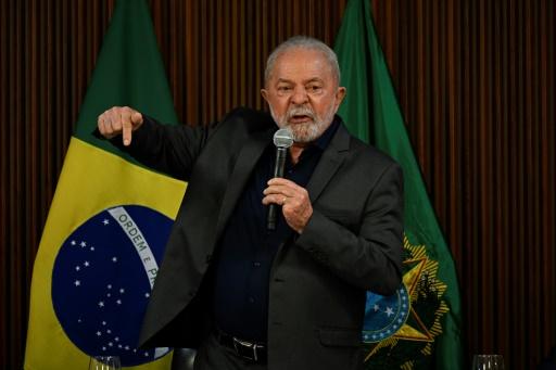 Lula limoge le chef de l'armée juste avant son 1er voyage à l'étranger
