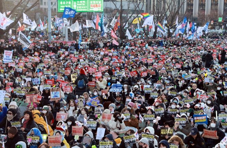 Corée du Sud: le président déchu accusé d'avoir autorisé l'armée à ouvrir le feu pour imposer la loi martiale