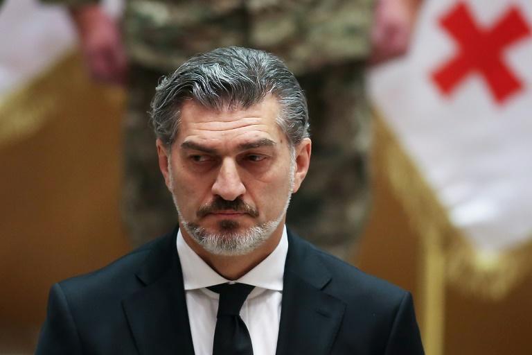 Géorgie: un nouveau président investi, la sortante se dit toujours "légitime"