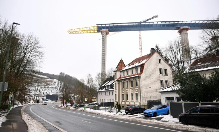 "Comme un château de cartes", l