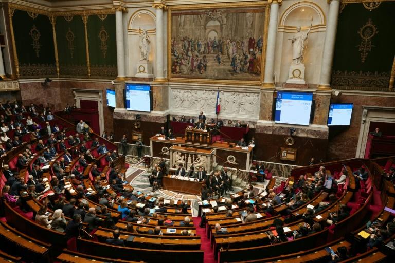 Budget de l'Etat: un conclave décisif entre députés et sénateurs à l'Assemblée jeudi