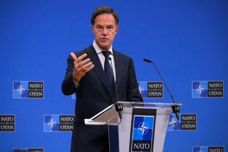 Le chef du Pentagone à Bruxelles, les Européens sous pression