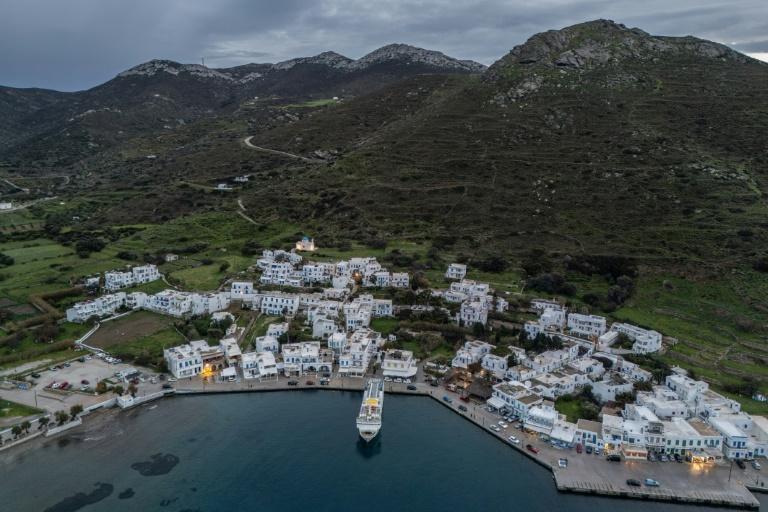 Grèce: le stress au quotidien des habitants d'Amorgos secoués par des séismes