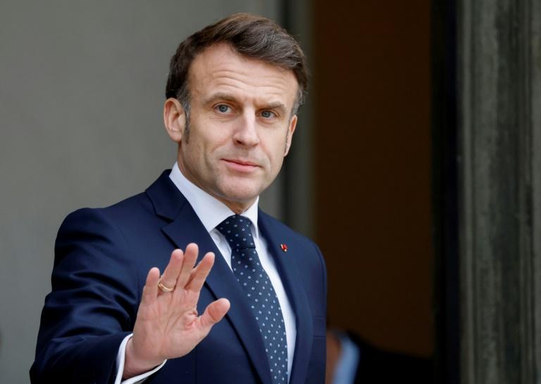 Ukraine: Macron réunit les chefs de partis face à la "menace existentielle" russe