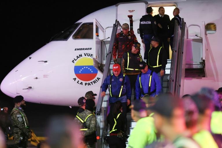 De Guantanamo au Venezuela: nouvelles expulsions américaines après les accords Maduro-Trump