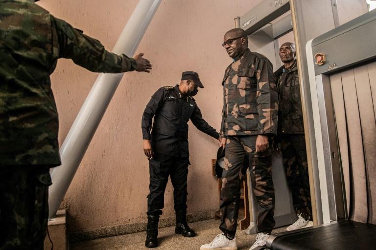 Est de la RDC: le M23 remet 20 rebelles hutu FDLR au Rwanda