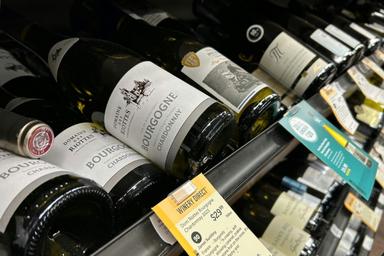 Guerre commerciale: qu'est-ce que s'échangent la France et les Etats-Unis ?