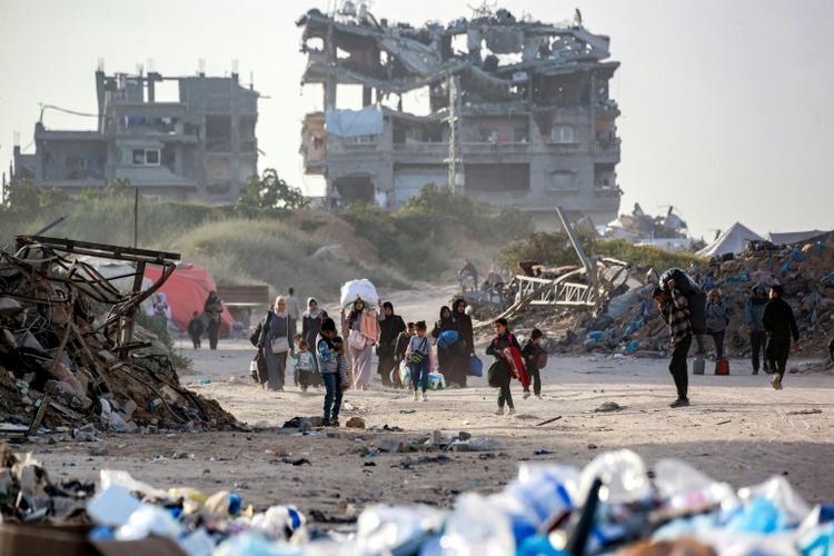 Le chaos et les larmes à Gaza après la reprise des frappes israéliennes