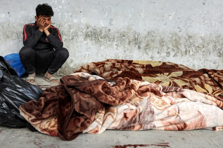 Le Hamas dit rester ouvert aux négociations, nouvelles frappes israéliennes sur Gaza