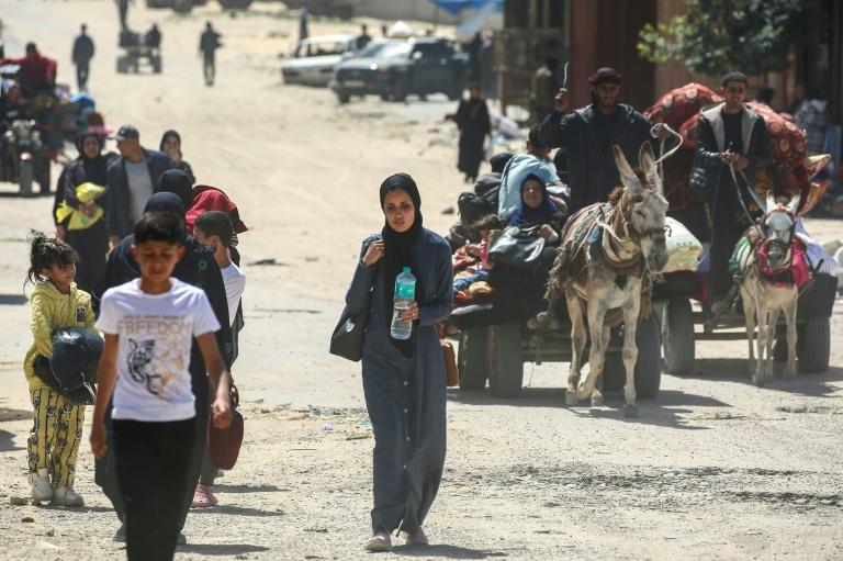 Des Gazaouis fuient Rafah après de nouveaux appels à évacuer