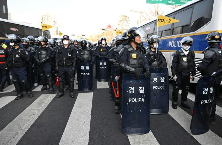 Destitution ou retour du président Yoon ? La Corée du Sud va connaître son avenir politique