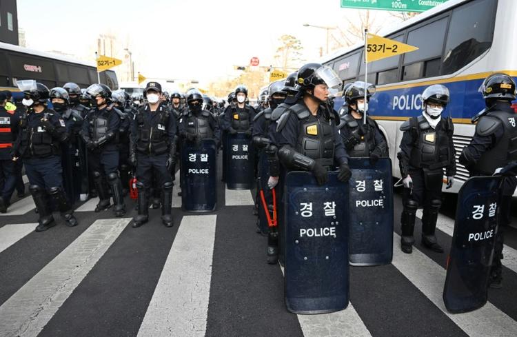 Destitution ou retour du président Yoon ? La Corée du Sud va connaître son avenir politique