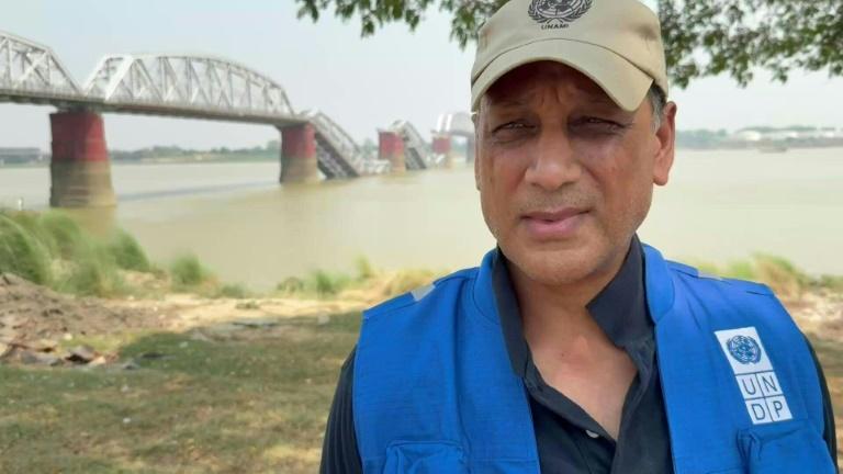 Séisme en Birmanie: le chef de la junte critiqué en marge d'un sommet régional