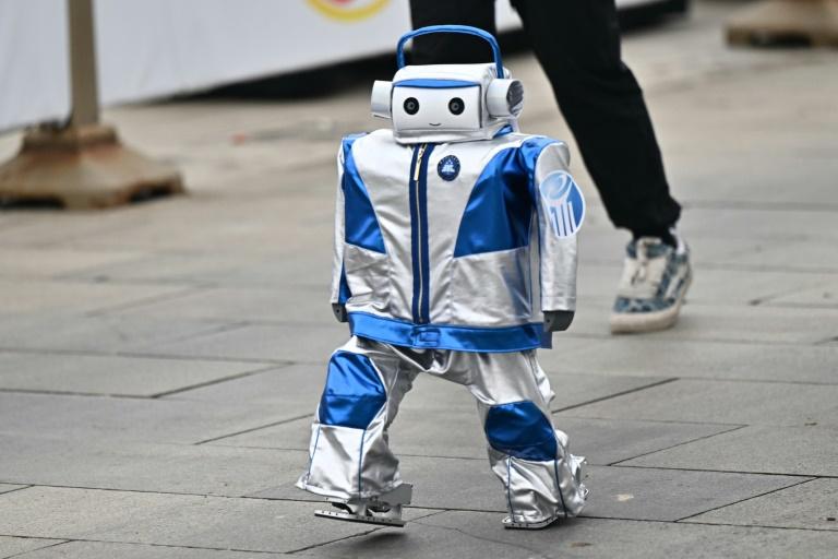 Première mondiale en Chine: un semi-marathon... de robots humanoïdes