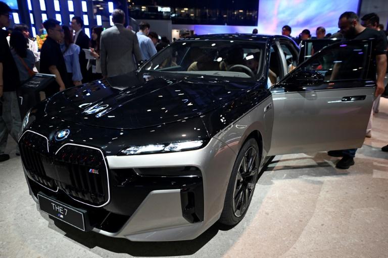 Automobile: le salon de Shanghai, symbole de la nouvelle donne mondiale malgré la tempête douanière