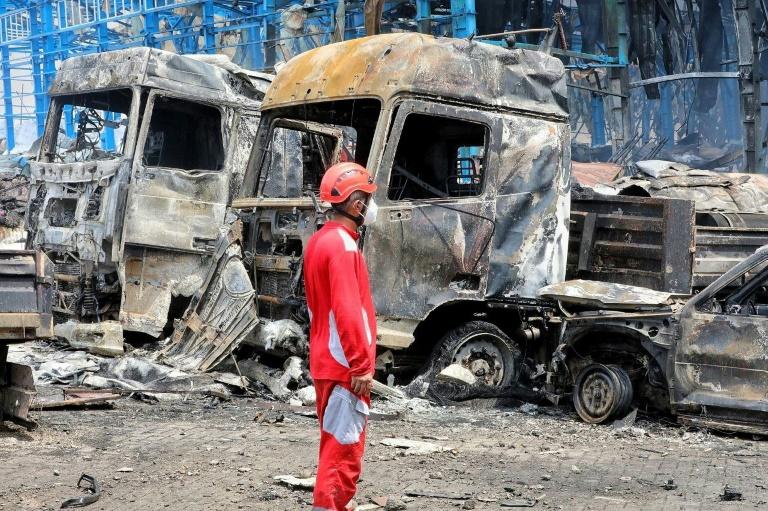 Iran: un grand port toujours en feu deux jours après une explosion, le bilan monte à 46 morts