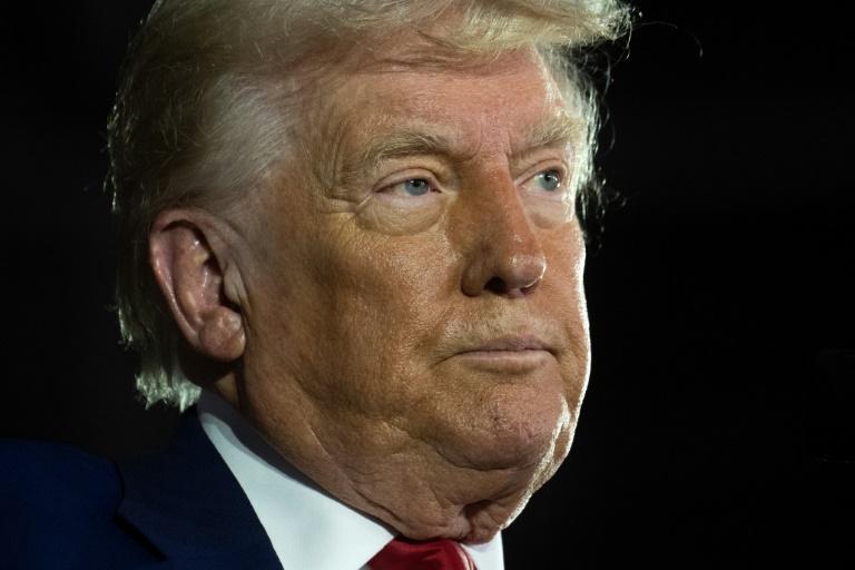 Trump se disculpe du recul du PIB américain au début de son mandat