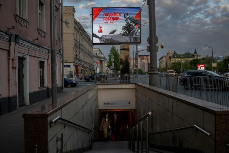 Ukraine: la trêve de trois jours ordonnée par Poutine entre en vigueur