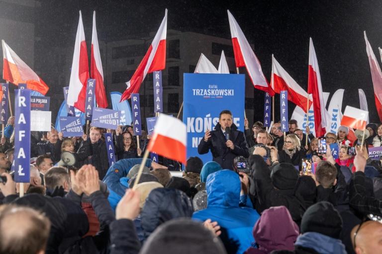 Trzaskowski: un europhile polyglotte favori de la course à la présidence polonaise