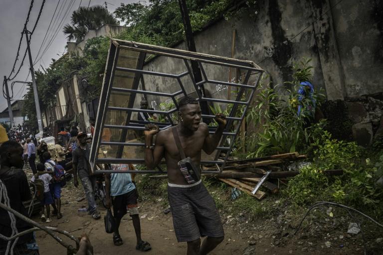 Inondations: A Kinshasa, la guerre contre les "constructions anarchiques"