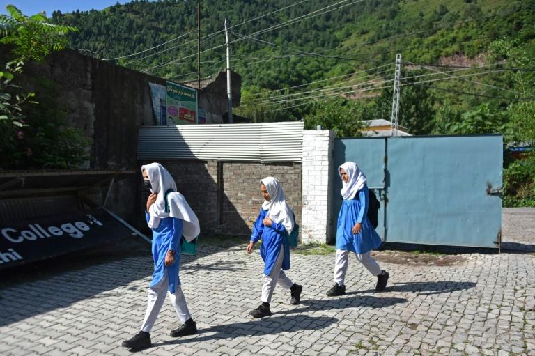 Inde/Pakistan: la détente se précise, un prisonnier indien rendu à son pays