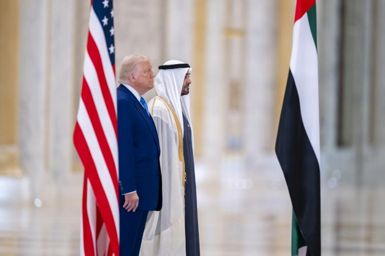 Donald Trump achève à Abou Dhabi une tournée régionale riche en promesses d'investissements