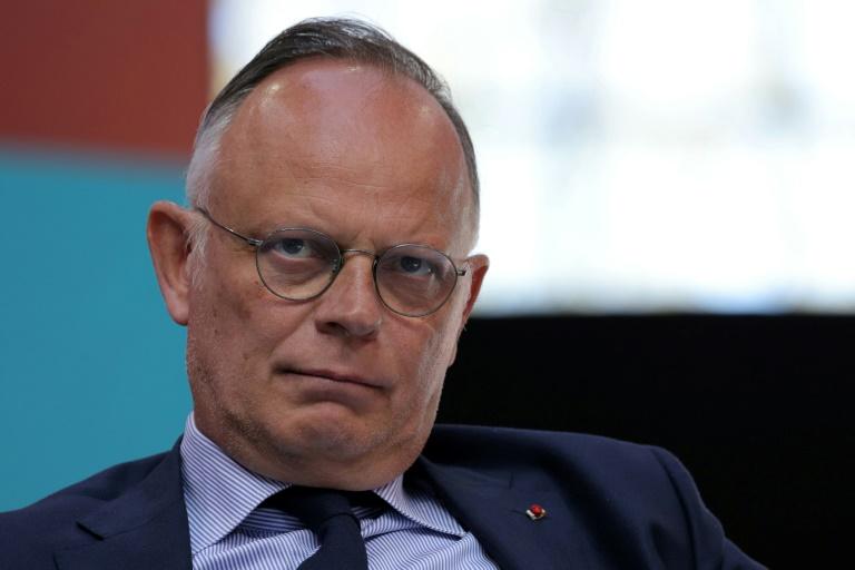 Les Républicains élisent leur nouveau président avec l