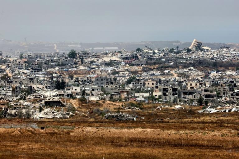 Au moins 33 Palestiniens tués dans un pilonnage israélien à Gaza selon les secours