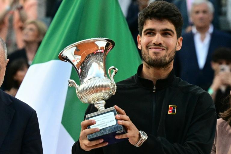 Tennis: Alcaraz écoeure Sinner à Rome sur la route de Roland-Garros