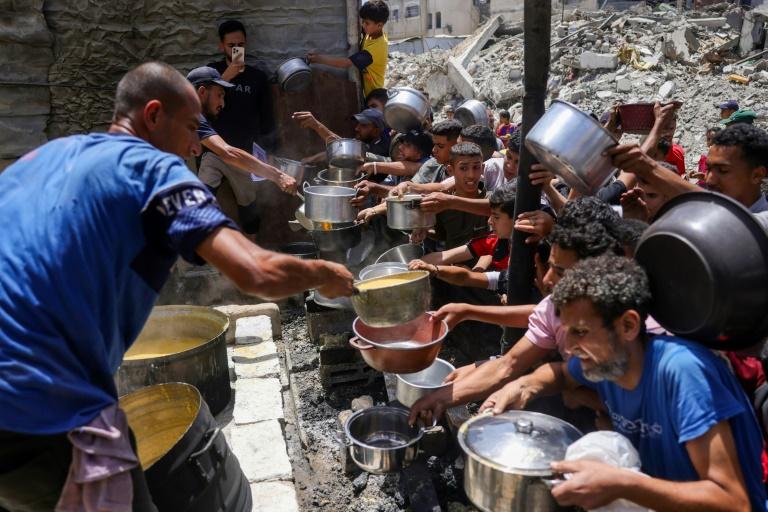 Gaza : Israël intensifie son offensive, la Défense civile annonce 44 morts