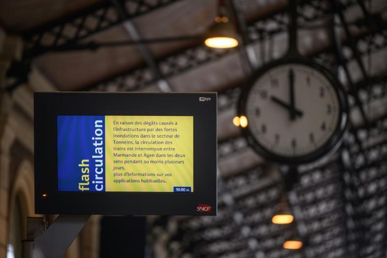 Grêle, fortes pluies dans le Sud-Ouest, trafic TGV Bordeaux-Toulouse interrompu plusieurs jours