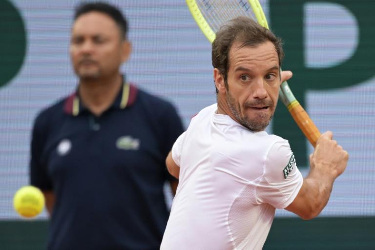 Roland-Garros: pour Jannik Sinner, un début de tournoi aux accents français