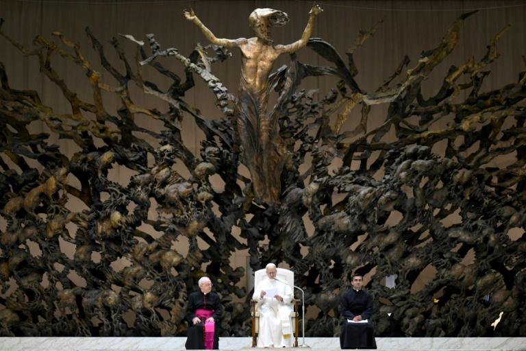 Léon XIV promeut le dialogue lors de son premier passage devant la Curie