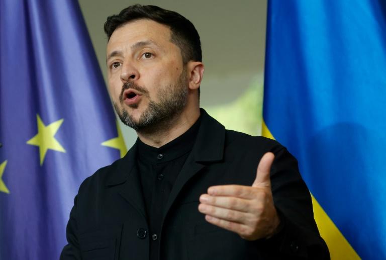 La Russie attend une réponse de Kiev à son offre de pourparlers lundi à Istanbul