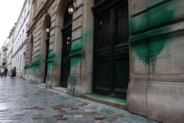 Jets de peinture verte sur trois synagogues et le Mémorial de la Shoah à Paris