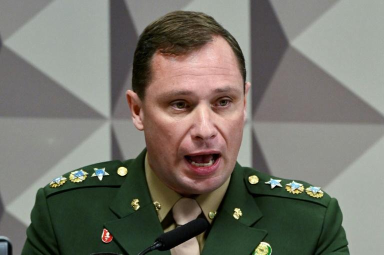 Procès Bolsonaro: fin de la 1ère journée, un des accusés confirme un projet d'"état de siège" en 2022